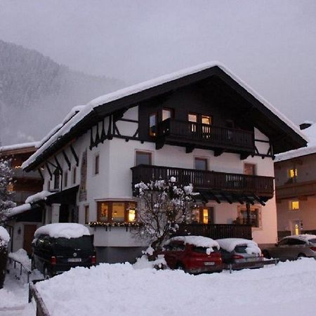 Ferienwohnung Gästehaus Huber Mayrhofen Exterior foto